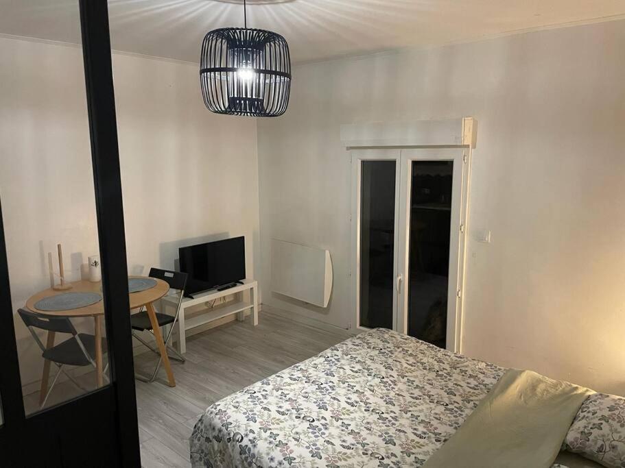 Studio One Proche Ligne 14 Kremlin Bicetre Arcueil Exterior foto